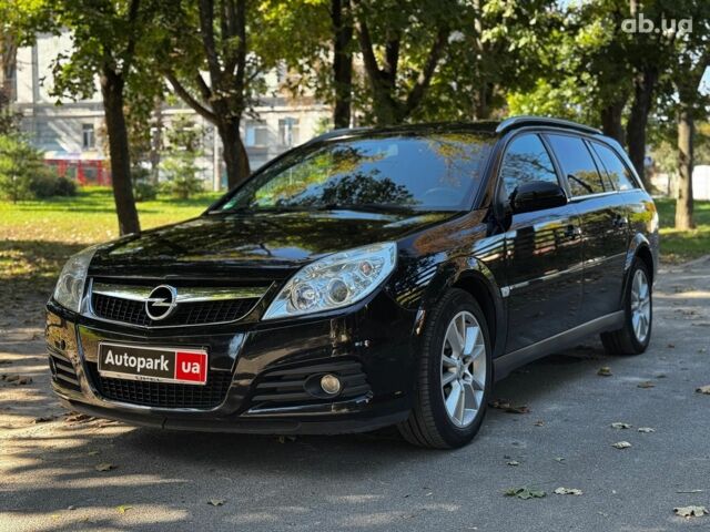 Черный Опель Вектра, объемом двигателя 2.2 л и пробегом 207 тыс. км за 6490 $, фото 1 на Automoto.ua
