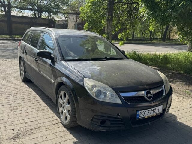 Черный Опель Вектра, объемом двигателя 1.9 л и пробегом 300 тыс. км за 3900 $, фото 1 на Automoto.ua