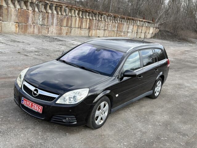 Черный Опель Вектра, объемом двигателя 2.2 л и пробегом 225 тыс. км за 6300 $, фото 1 на Automoto.ua