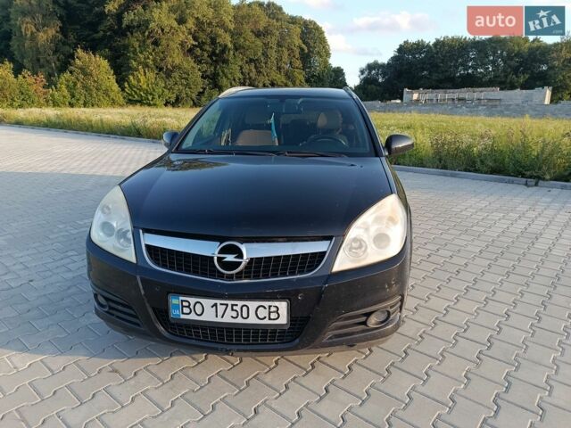 Черный Опель Вектра, объемом двигателя 1.9 л и пробегом 258 тыс. км за 5800 $, фото 1 на Automoto.ua