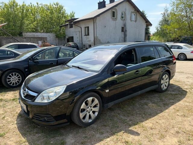 Черный Опель Вектра, объемом двигателя 1.9 л и пробегом 300 тыс. км за 2450 $, фото 1 на Automoto.ua