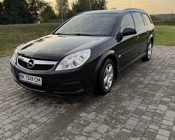 Чорний Опель Вектра, об'ємом двигуна 1.9 л та пробігом 256 тис. км за 5600 $, фото 1 на Automoto.ua