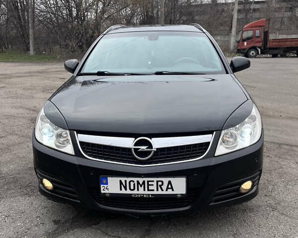 Черный Опель Вектра, объемом двигателя 1.9 л и пробегом 262 тыс. км за 7000 $, фото 1 на Automoto.ua