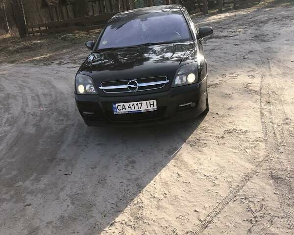 Черный Опель Вектра, объемом двигателя 2.2 л и пробегом 298 тыс. км за 4600 $, фото 1 на Automoto.ua