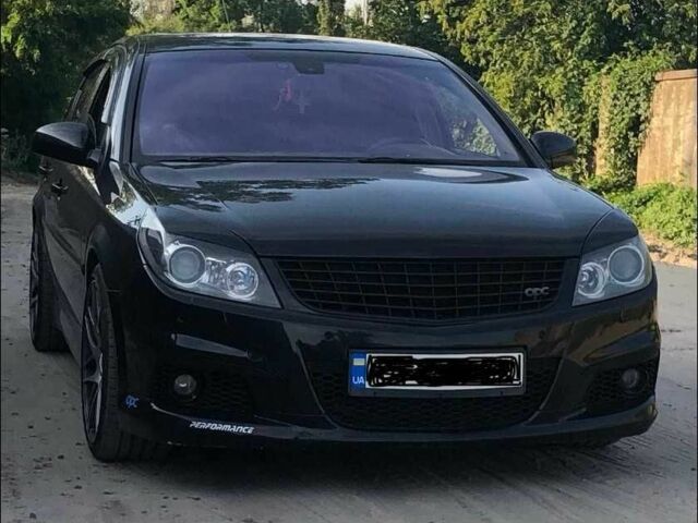 Черный Опель Вектра, объемом двигателя 2.8 л и пробегом 210 тыс. км за 8600 $, фото 1 на Automoto.ua