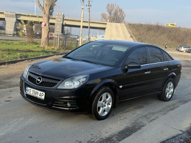 Черный Опель Вектра, объемом двигателя 2.2 л и пробегом 137 тыс. км за 4999 $, фото 1 на Automoto.ua
