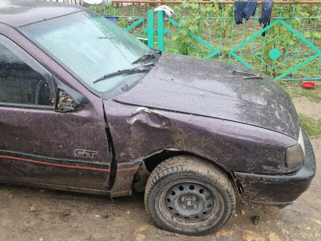Фиолетовый Опель Вектра, объемом двигателя 2 л и пробегом 500 тыс. км за 900 $, фото 1 на Automoto.ua