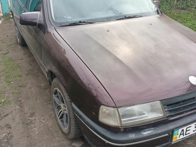Фіолетовий Опель Вектра, об'ємом двигуна 1.8 л та пробігом 337 тис. км за 1800 $, фото 1 на Automoto.ua