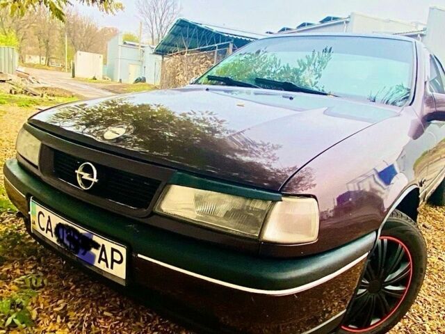 Фиолетовый Опель Вектра, объемом двигателя 1.8 л и пробегом 400 тыс. км за 1800 $, фото 1 на Automoto.ua