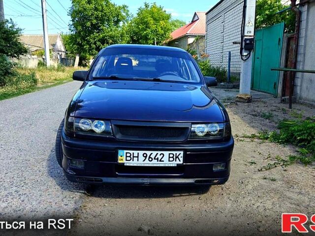 Фіолетовий Опель Вектра, об'ємом двигуна 2 л та пробігом 365 тис. км за 2500 $, фото 1 на Automoto.ua