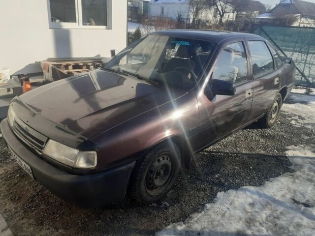 Фіолетовий Опель Вектра, об'ємом двигуна 2 л та пробігом 100 тис. км за 1300 $, фото 1 на Automoto.ua