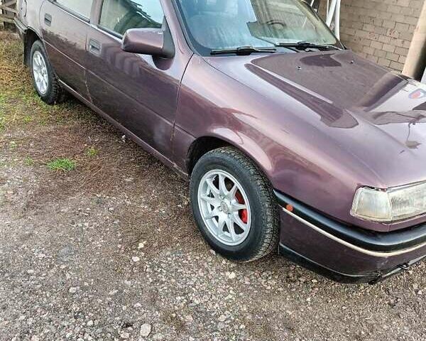 Фиолетовый Опель Вектра, объемом двигателя 1.8 л и пробегом 450 тыс. км за 650 $, фото 1 на Automoto.ua