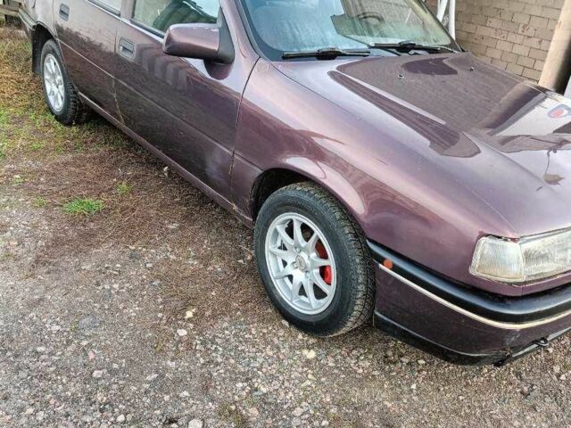 Фиолетовый Опель Вектра, объемом двигателя 1.8 л и пробегом 450 тыс. км за 650 $, фото 1 на Automoto.ua