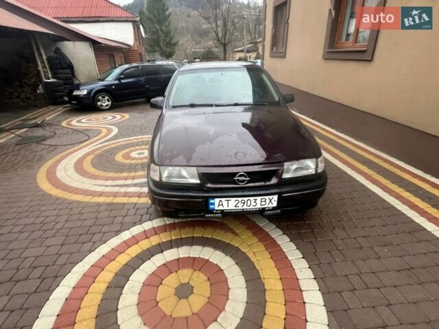 Фиолетовый Опель Вектра, объемом двигателя 1.78 л и пробегом 240 тыс. км за 899 $, фото 1 на Automoto.ua