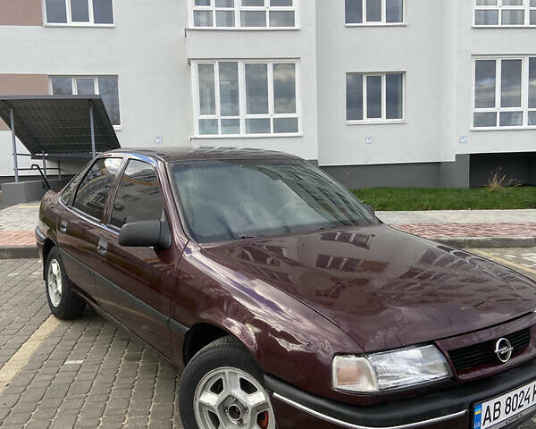 Фиолетовый Опель Вектра, объемом двигателя 1.8 л и пробегом 699 тыс. км за 2500 $, фото 1 на Automoto.ua
