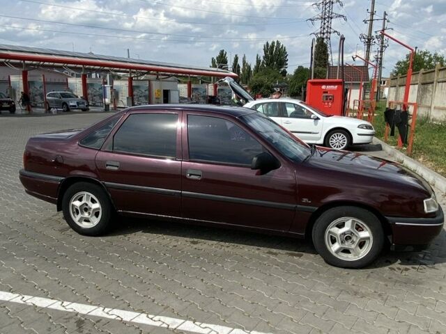 Фиолетовый Опель Вектра, объемом двигателя 1.8 л и пробегом 300 тыс. км за 1650 $, фото 1 на Automoto.ua