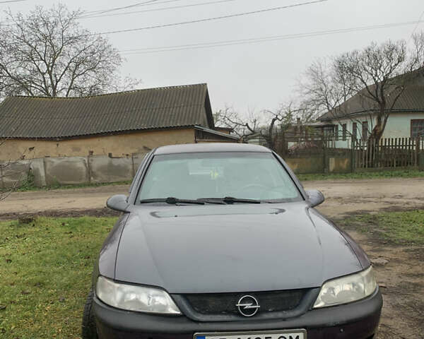 Фиолетовый Опель Вектра, объемом двигателя 1.79 л и пробегом 300 тыс. км за 1350 $, фото 1 на Automoto.ua