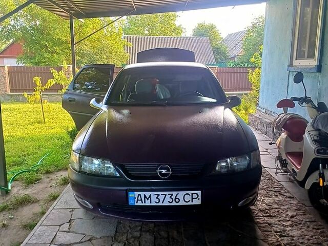 Фіолетовий Опель Вектра, об'ємом двигуна 1.6 л та пробігом 300 тис. км за 1800 $, фото 1 на Automoto.ua