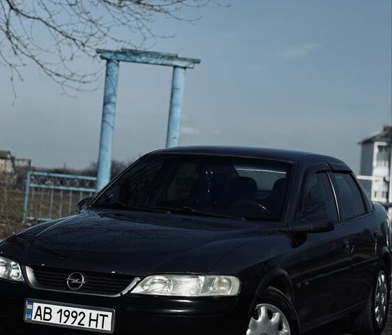 Фиолетовый Опель Вектра, объемом двигателя 1.8 л и пробегом 415 тыс. км за 3000 $, фото 1 на Automoto.ua