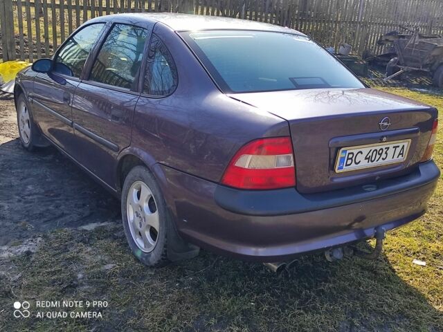 Фиолетовый Опель Вектра, объемом двигателя 1.6 л и пробегом 370 тыс. км за 2000 $, фото 1 на Automoto.ua
