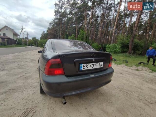 Фіолетовий Опель Вектра, об'ємом двигуна 1.6 л та пробігом 380 тис. км за 2800 $, фото 1 на Automoto.ua