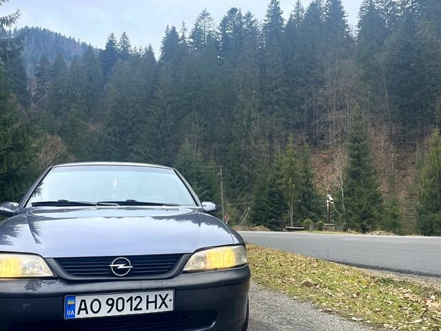 Фиолетовый Опель Вектра, объемом двигателя 16 л и пробегом 0 тыс. км за 2400 $, фото 1 на Automoto.ua