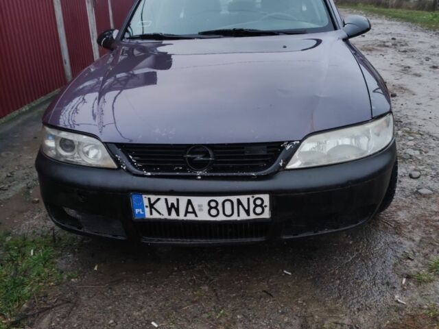 Фиолетовый Опель Вектра, объемом двигателя 1 л и пробегом 320 тыс. км за 750 $, фото 1 на Automoto.ua