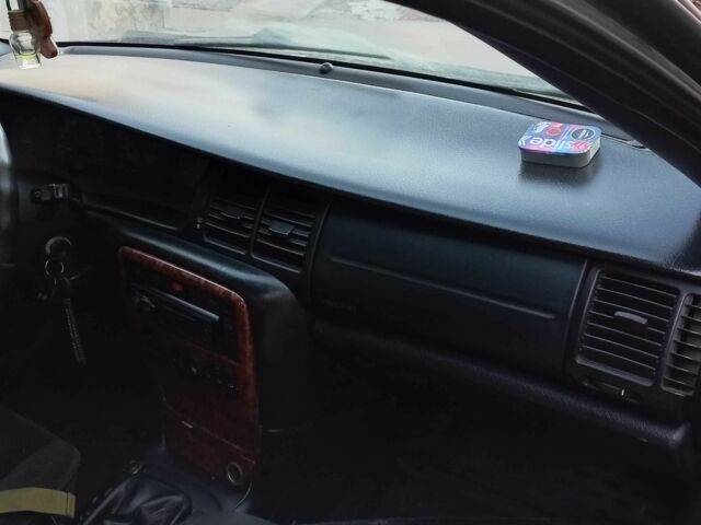 Фиолетовый Опель Вектра, объемом двигателя 1.8 л и пробегом 400 тыс. км за 930 $, фото 1 на Automoto.ua