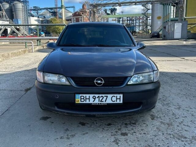 Фіолетовий Опель Вектра, об'ємом двигуна 1.6 л та пробігом 302 тис. км за 2200 $, фото 1 на Automoto.ua