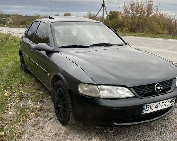 Фіолетовий Опель Вектра, об'ємом двигуна 1.6 л та пробігом 358 тис. км за 1600 $, фото 1 на Automoto.ua