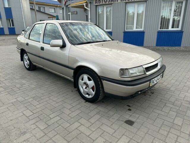 Коричневий Опель Вектра, об'ємом двигуна 1.7 л та пробігом 250 тис. км за 1255 $, фото 1 на Automoto.ua
