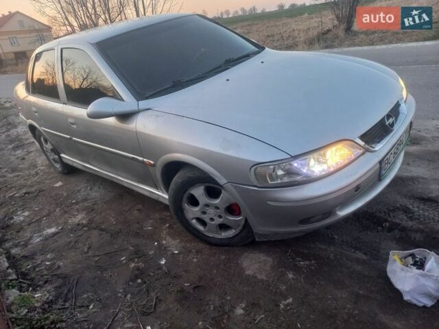 Коричневый Опель Вектра, объемом двигателя 1.6 л и пробегом 379 тыс. км за 2000 $, фото 1 на Automoto.ua