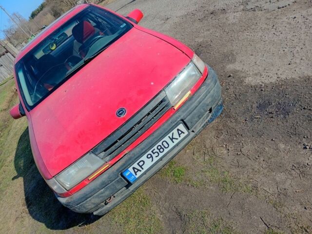 Червоний Опель Вектра, об'ємом двигуна 1.6 л та пробігом 200 тис. км за 850 $, фото 1 на Automoto.ua