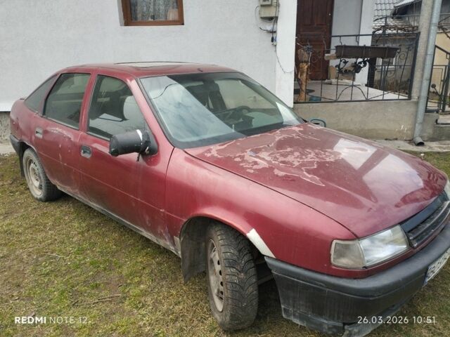 Красный Опель Вектра, объемом двигателя 2 л и пробегом 300 тыс. км за 380 $, фото 1 на Automoto.ua