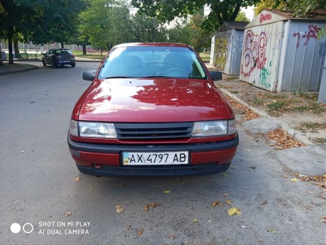 Червоний Опель Вектра, об'ємом двигуна 1.8 л та пробігом 253 тис. км за 2200 $, фото 1 на Automoto.ua