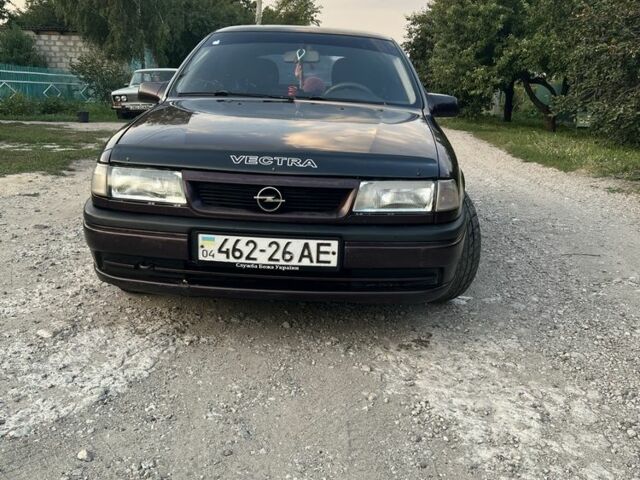 Красный Опель Вектра, объемом двигателя 1.8 л и пробегом 400 тыс. км за 1793 $, фото 1 на Automoto.ua