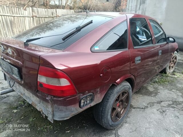 Червоний Опель Вектра, об'ємом двигуна 0 л та пробігом 250 тис. км за 1400 $, фото 1 на Automoto.ua