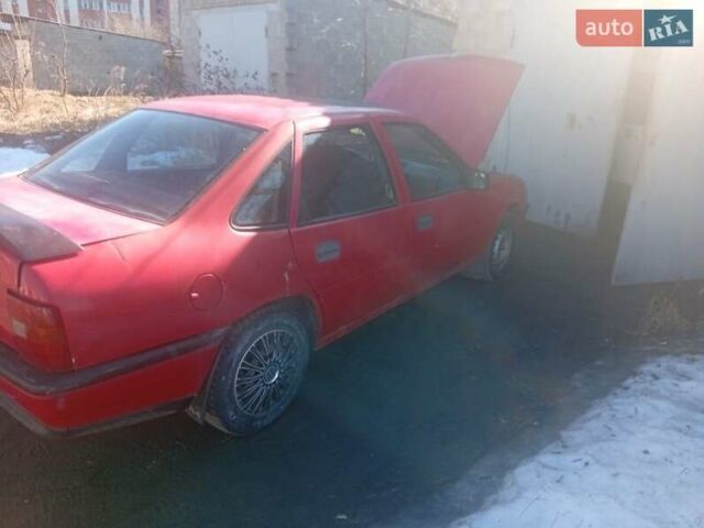 Червоний Опель Вектра, об'ємом двигуна 2 л та пробігом 300 тис. км за 700 $, фото 1 на Automoto.ua