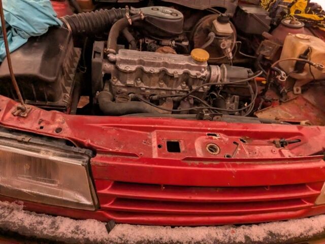 Червоний Опель Вектра, об'ємом двигуна 1 л та пробігом 1 тис. км за 696 $, фото 1 на Automoto.ua