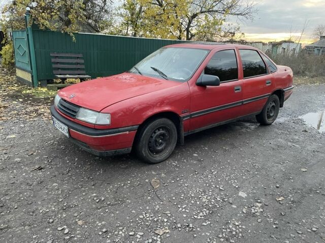 Красный Опель Вектра, объемом двигателя 1.8 л и пробегом 380 тыс. км за 900 $, фото 1 на Automoto.ua