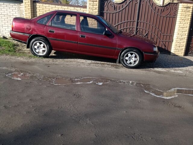 Красный Опель Вектра, объемом двигателя 1.6 л и пробегом 55 тыс. км за 1600 $, фото 1 на Automoto.ua