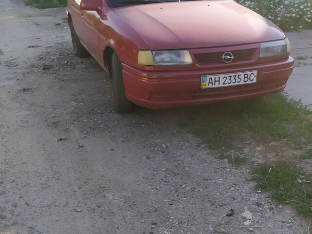 Червоний Опель Вектра, об'ємом двигуна 2 л та пробігом 350 тис. км за 1320 $, фото 1 на Automoto.ua