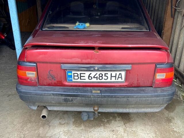 Червоний Опель Вектра, об'ємом двигуна 2 л та пробігом 0 тис. км за 900 $, фото 1 на Automoto.ua