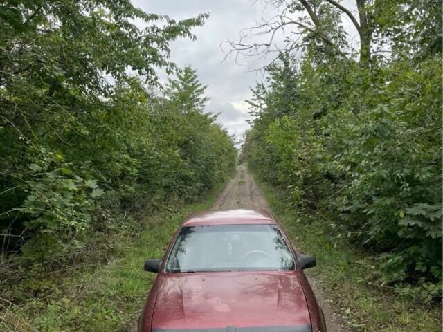 Красный Опель Вектра, объемом двигателя 1.6 л и пробегом 2 тыс. км за 600 $, фото 1 на Automoto.ua