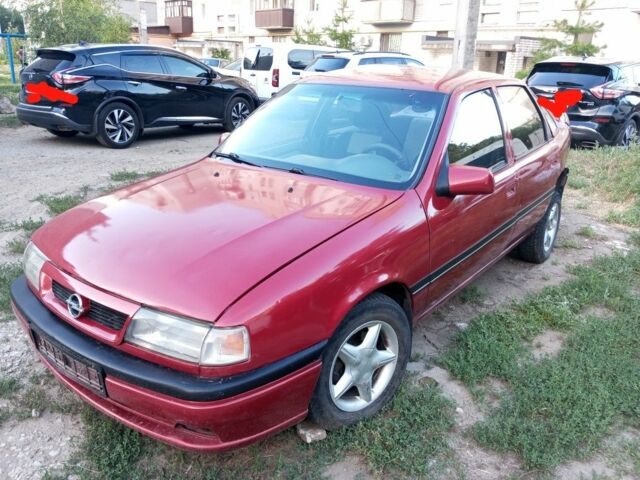 Красный Опель Вектра, объемом двигателя 2 л и пробегом 450 тыс. км за 600 $, фото 1 на Automoto.ua