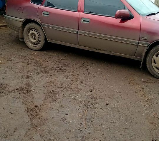 Красный Опель Вектра, объемом двигателя 2 л и пробегом 268 тыс. км за 1500 $, фото 1 на Automoto.ua