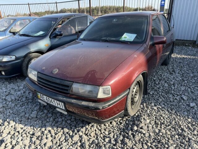 Красный Опель Вектра, объемом двигателя 2 л и пробегом 340 тыс. км за 1500 $, фото 1 на Automoto.ua