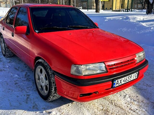 Красный Опель Вектра, объемом двигателя 1.6 л и пробегом 222 тыс. км за 1400 $, фото 1 на Automoto.ua