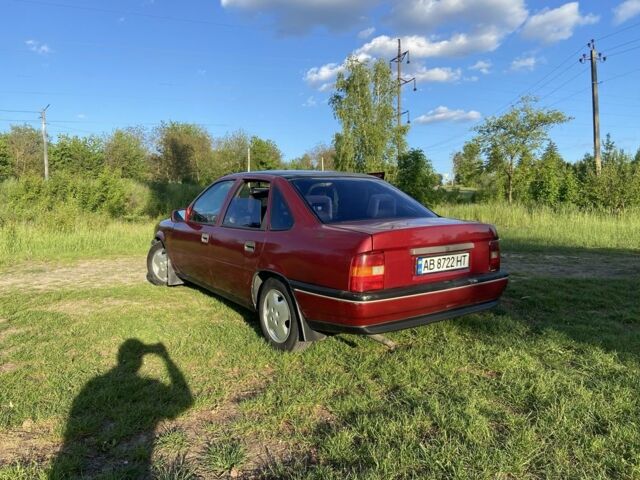 Червоний Опель Вектра, об'ємом двигуна 2 л та пробігом 320 тис. км за 1400 $, фото 1 на Automoto.ua
