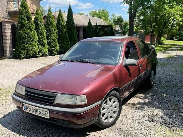 Червоний Опель Вектра, об'ємом двигуна 2 л та пробігом 1 тис. км за 1350 $, фото 1 на Automoto.ua